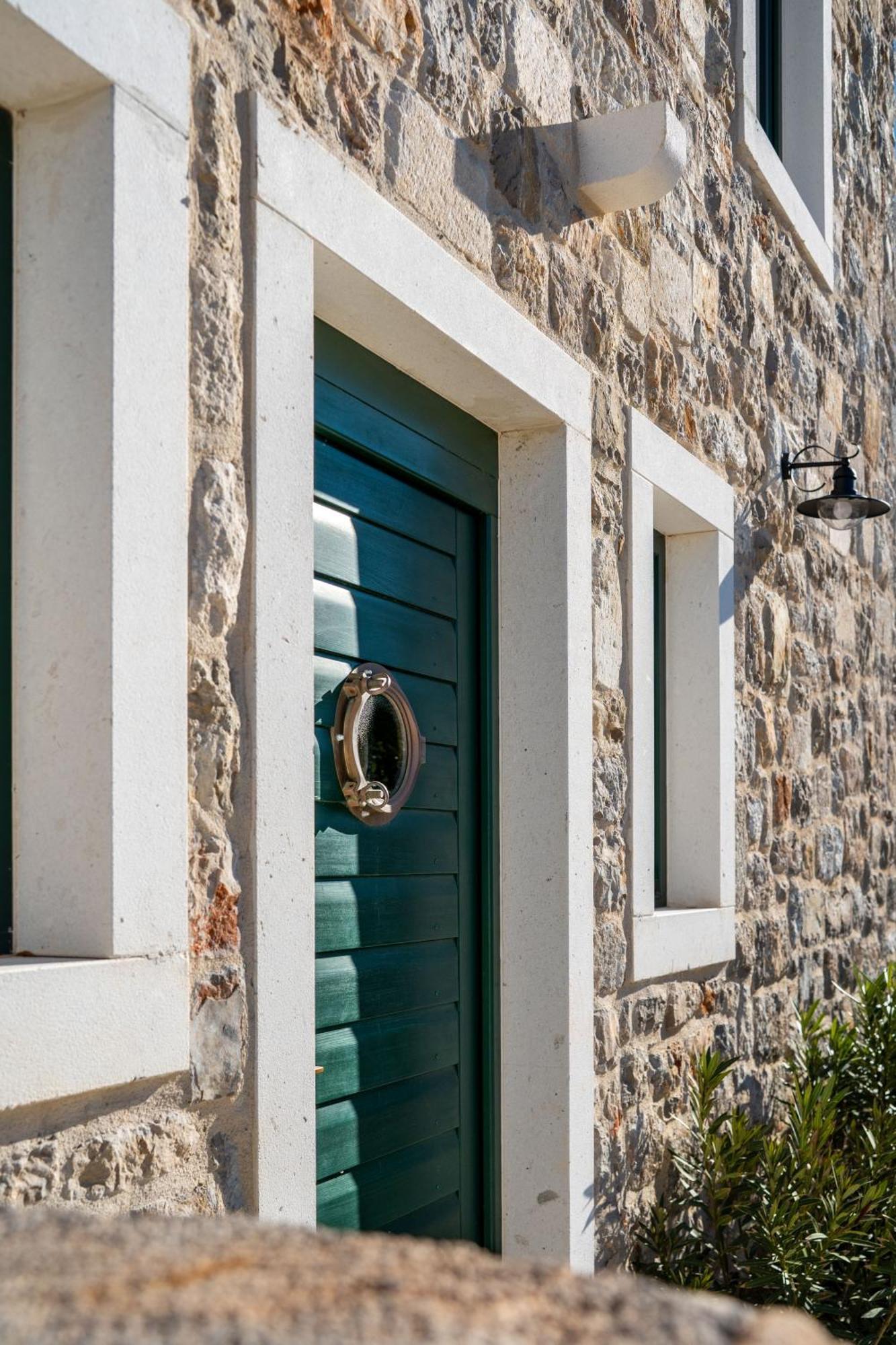 Villa Sjora - "Autentic Dalmatian Stone Villa With Private Garden & Bbq" วรอสกา ภายนอก รูปภาพ